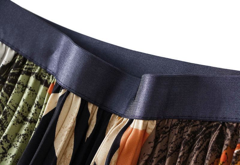 Art Print Pleated Midi Skirt in Autumn Mix - BLACK