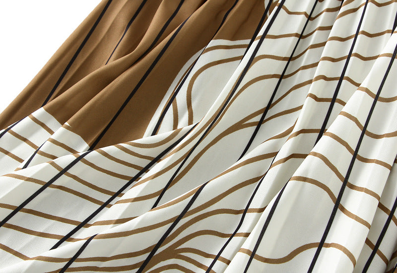 Swirl Pleated Skirt in Brown