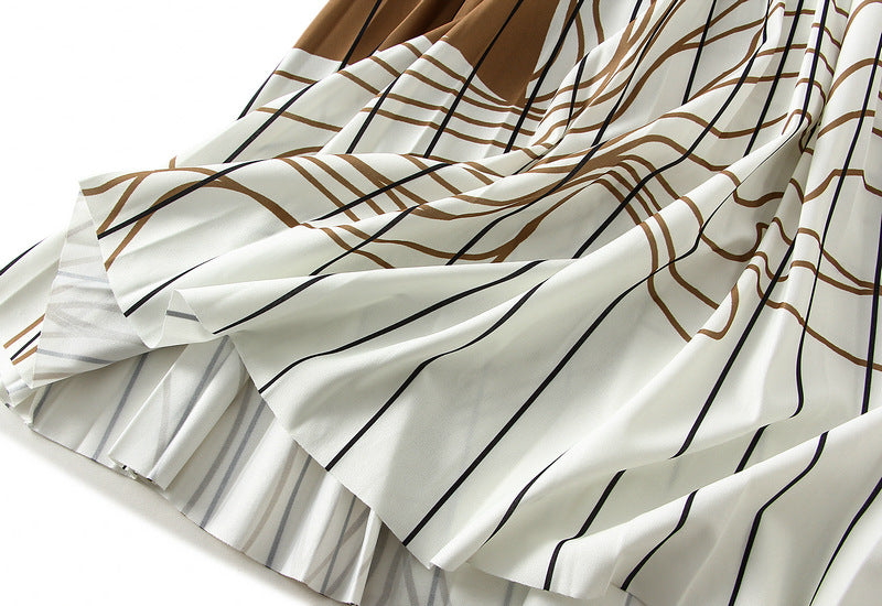 Swirl Pleated Skirt in Brown