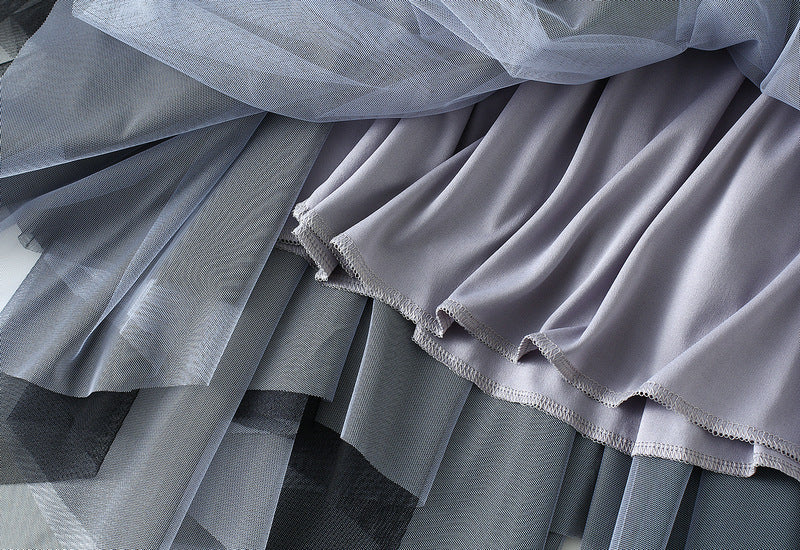 Irregular Mesh Two Color Skirt With Belt - 8808_GRADIENT_BLACKGREY