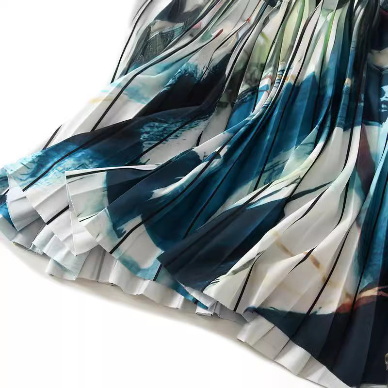 Abstract Print Pleated Skirt