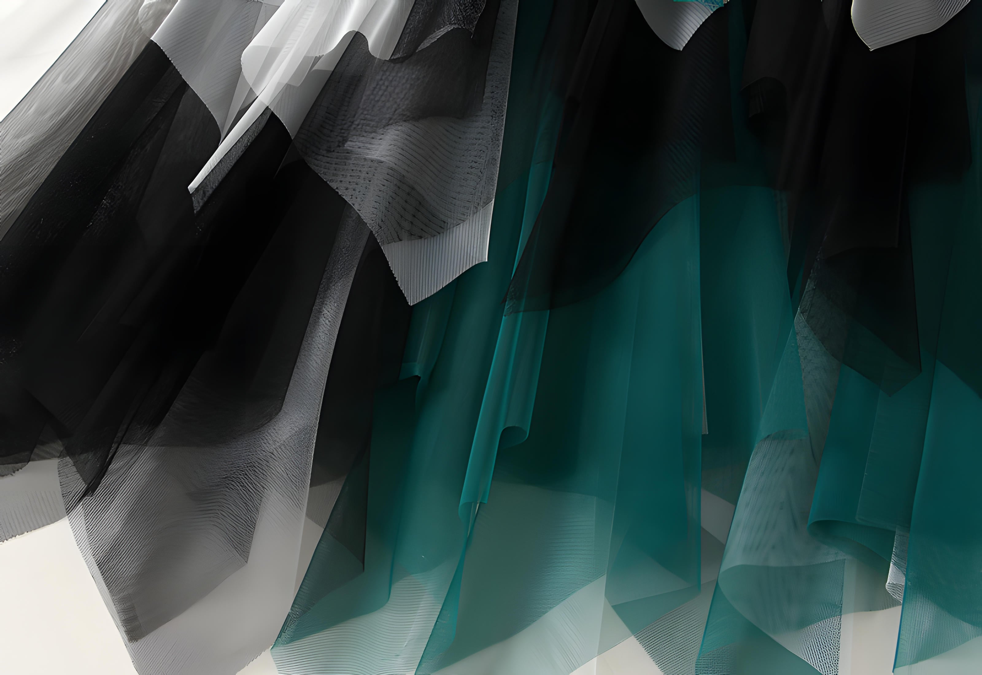 Multilayer Irregular Three Color Mesh Skirt - 8063_WHITE AND GREEN